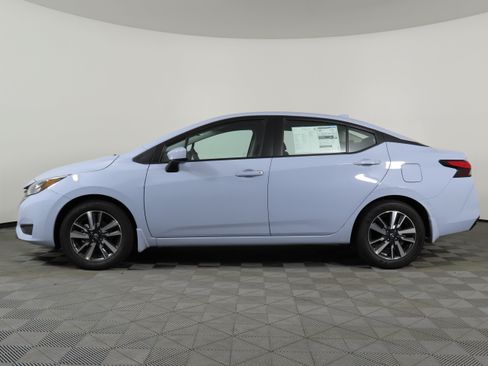New 2025 Nissan Versa SV w/ Electronics Package FWD image 15
