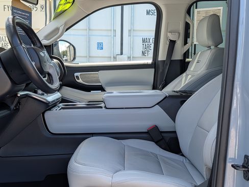 Certified 2025 Ford Expedition Platinum AWD/4WD image 25