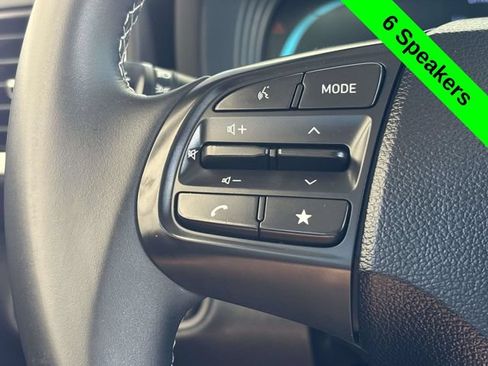 Used 2023 Hyundai Venue SEL FWD image 14