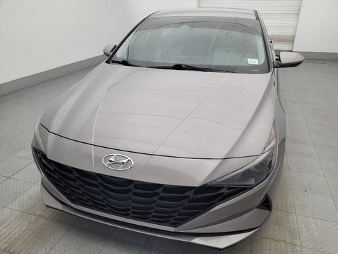 Used 2022 Hyundai Elantra SEL FWD image 15