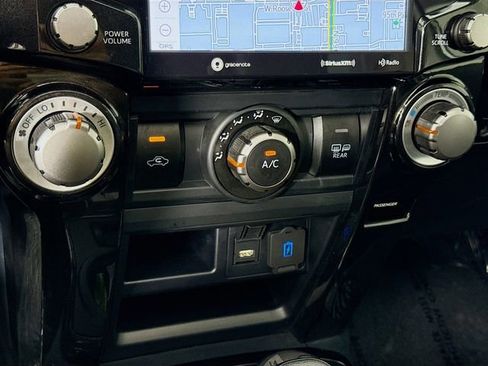 Certified 2023 Toyota 4Runner 40th Anniversary SE AWD/4WD image 18