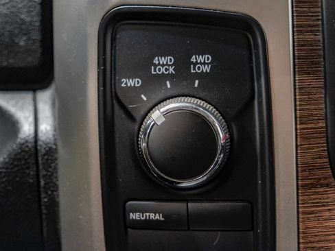 Used 2018 RAM 2500 Laramie w/ Convenience Group image 28