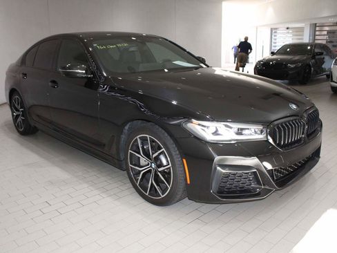 Used 2021 BMW 530e 530e w/ M Sport Package image 9