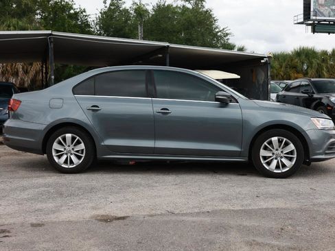 Used 2016 Volkswagen Jetta SE FWD image 13