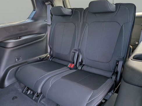 New 2026 Jeep Grand Cherokee L Laredo image 14