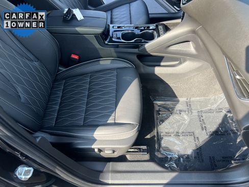 Used 2022 Buick Envision Avenir w/ Technology Package II FWD image 37