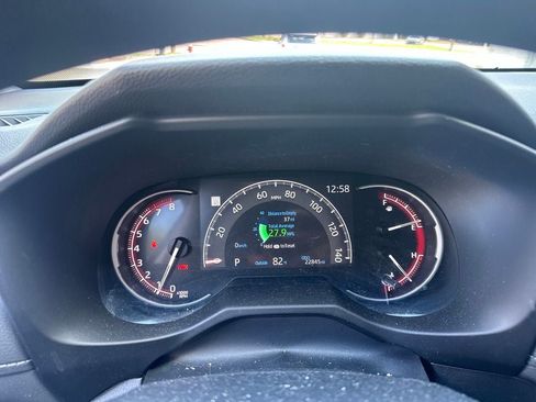 Used 2023 Toyota RAV4 LE AWD/4WD image 16