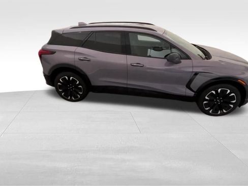 Certified 2024 Chevrolet Blazer EV RS image 14