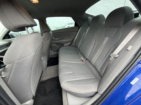 Used 2025 Hyundai Elantra Sport image 24