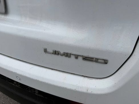 Used 2024 Jeep Compass Limited AWD/4WD image 5