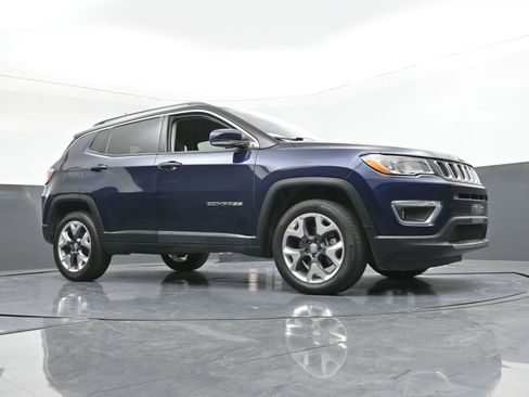 Used 2019 Jeep Compass Limited image 22