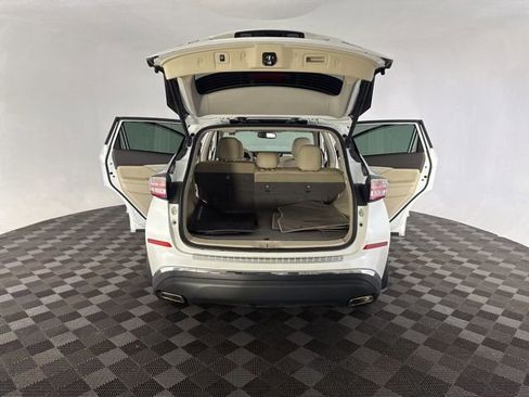 Used 2018 Nissan Murano Platinum image 17
