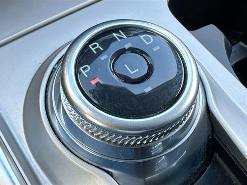 Used 2021 Ford Explorer Limited AWD/4WD image 18