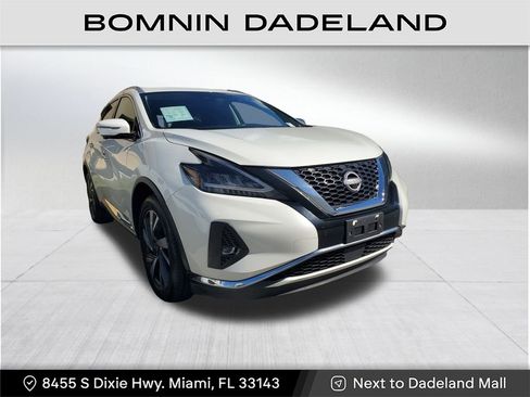 Used 2023 Nissan Murano SL image 2