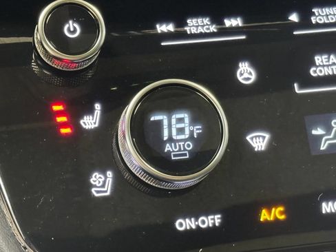 Used 2023 INFINITI QX60 Sensory AWD/4WD image 39