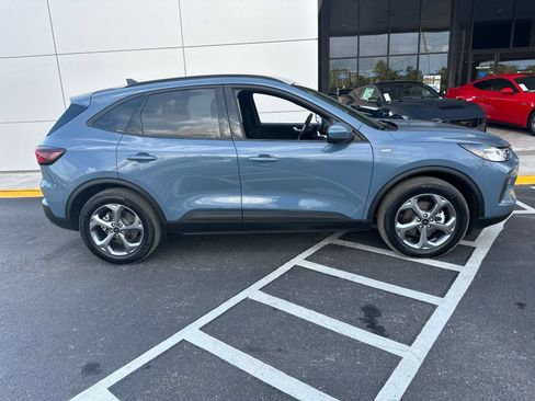 Used 2025 Ford Escape ST-Line Select w/ Tech Pack #2 AWD/4WD image 3