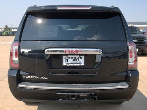 Used 2017 GMC Yukon XL Denali w/ Open Road Package AWD/4WD image 4
