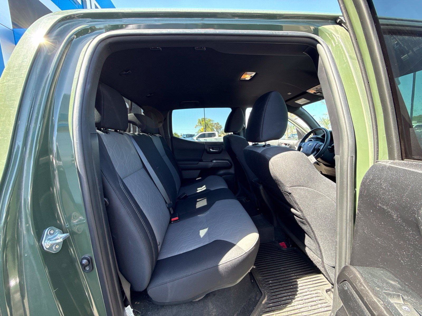 Used 2021 Toyota Tacoma TRD Off-Road w/ Technology Package RWD image 12