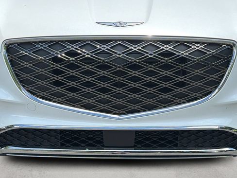 Certified 2026 Genesis GV70 2.5T AWD/4WD image 9