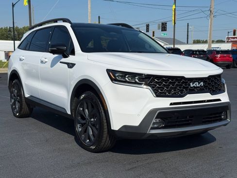 Used 2022 Kia Sorento SX Prestige image 2