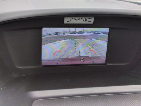 Used 2015 Ford Escape SE image 30