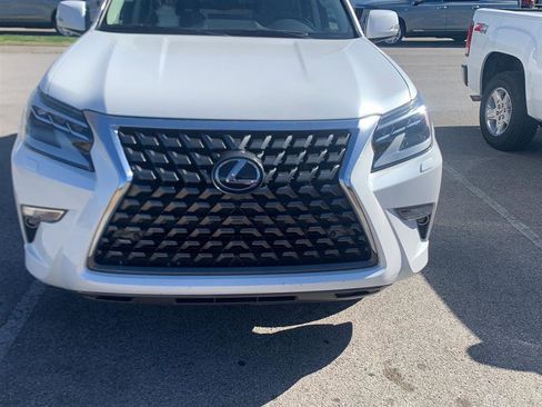 Used 2022 Lexus GX 460 Premium w/ Premium Package AWD/4WD image 3