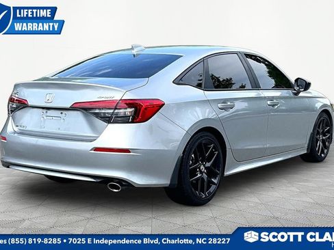 Used 2024 Honda Civic Sport image 3