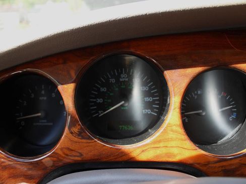 Used 2000 Jaguar XK8 Convertible RWD image 22