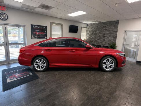 Used 2019 Honda Accord LX image 6