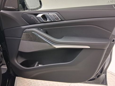 New 2026 BMW X7 xDrive40i w/ M Sport Package image 28