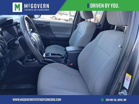 Used 2019 Toyota Tacoma SR image 10
