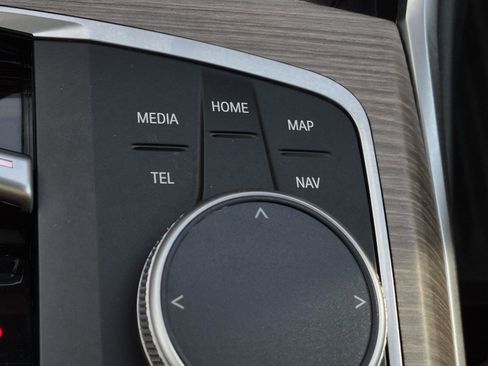 Certified 2025 BMW 330i Sedan w/ Premium Package image 22