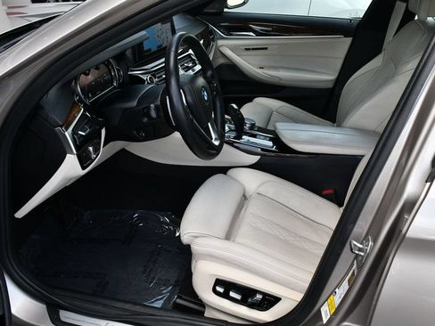 Used 2017 BMW 530i RWD image 39