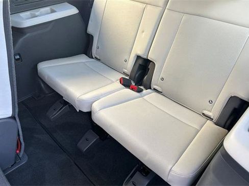 Used 2025 Hyundai Santa Fe SEL image 16