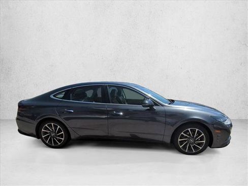 Used 2022 Hyundai Sonata Limited FWD image 9