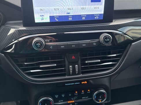 Used 2024 Ford Escape ST-Line image 29