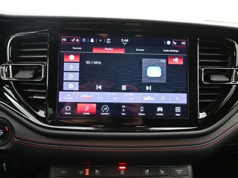Used 2024 Dodge Durango GT AWD/4WD image 15