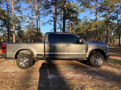 Used 2024 Ford F250 Lariat image 6