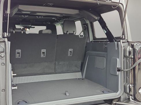 New 2026 Ford Bronco Outer Banks w/ Sasquatch Package AWD/4WD image 9