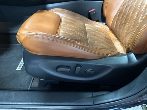 Used 2019 Nissan Maxima Platinum w/ Reserve Package FWD image 18