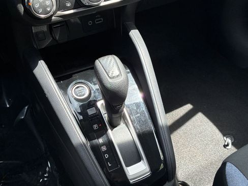 Used 2025 Nissan Versa SV image 39