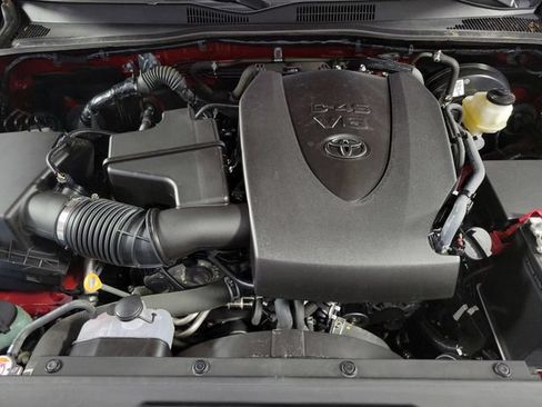 Used 2023 Toyota Tacoma TRD Off-Road w/ Technology Package RWD image 13