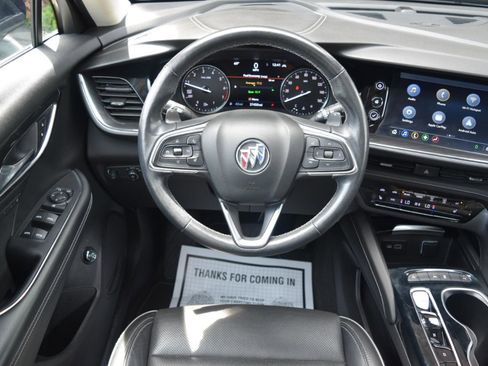 Used 2021 Buick Envision Essence FWD image 19