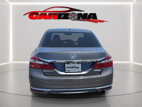 Used 2017 Honda Accord EX-L image 9