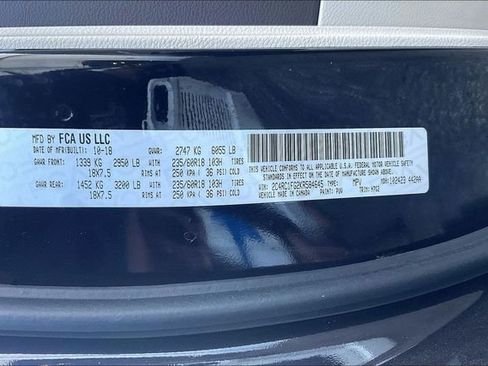 Used 2019 Chrysler Pacifica Touring Plus w/ Advanced Safetytec Group FWD image 6