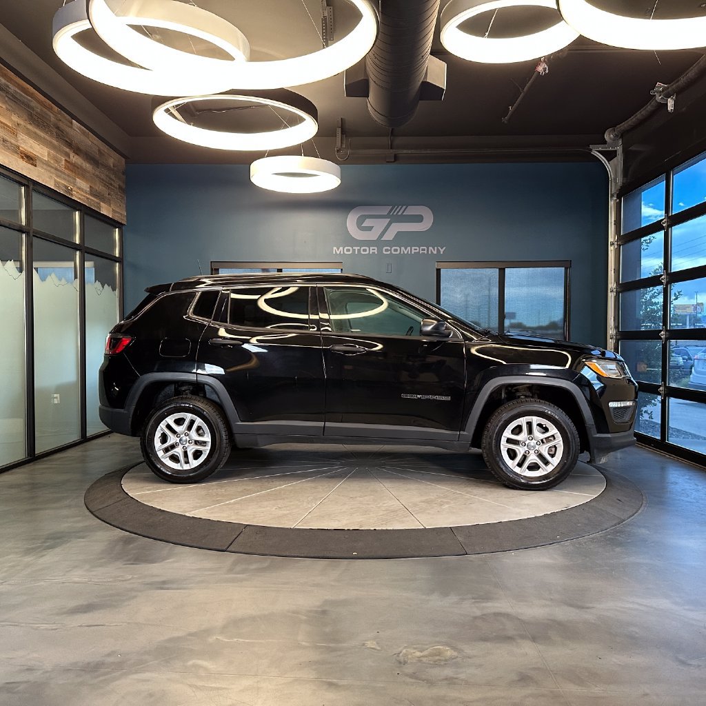 Used 2020 Jeep Compass Sport w/ Cold Weather Group AWD/4WD image 2