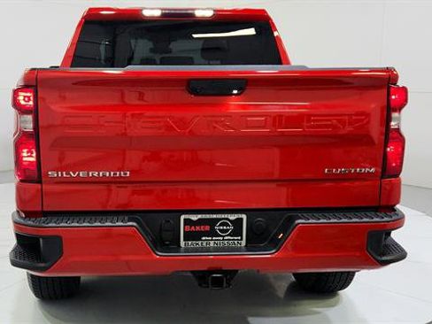 Used 2023 Chevrolet Silverado 1500 Custom image 7