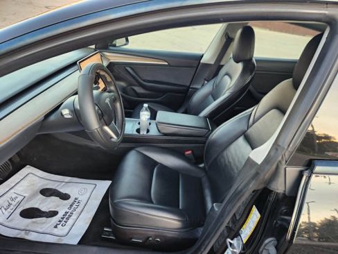 Used 2022 Tesla Model 3 RWD image 11