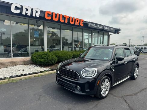 Used 2022 MINI Cooper Countryman FWD image 1