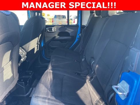 Used 2020 Jeep Gladiator Overland image 13